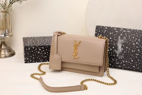 Sunset Medium Shoulder Bag in Smooth Leather